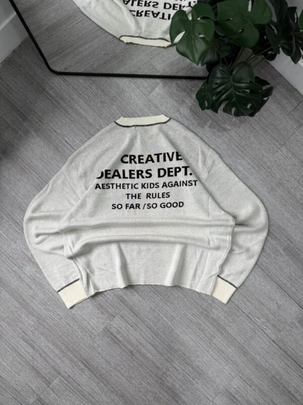 Sweater Creative